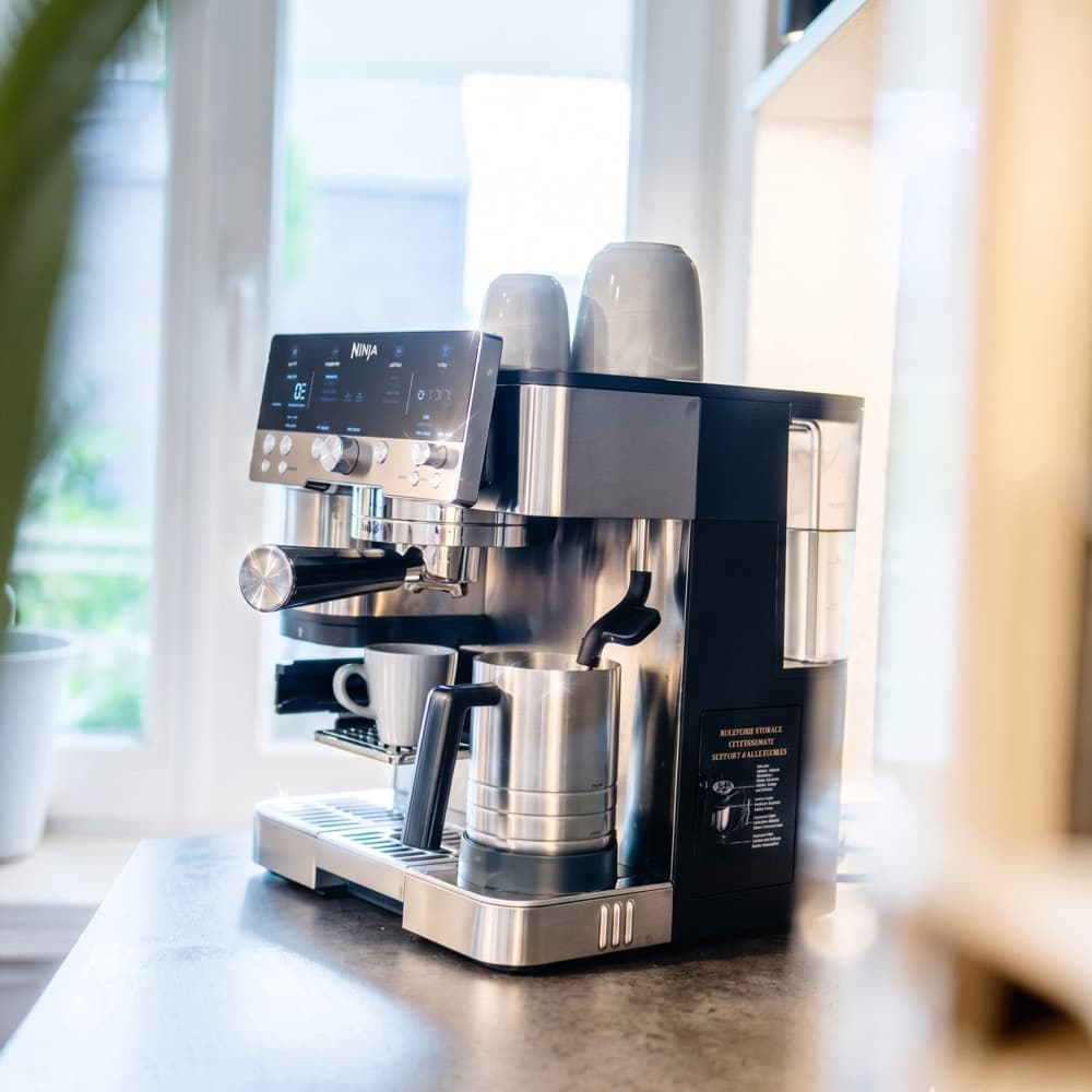 Siebträgermaschine in der Büroküche